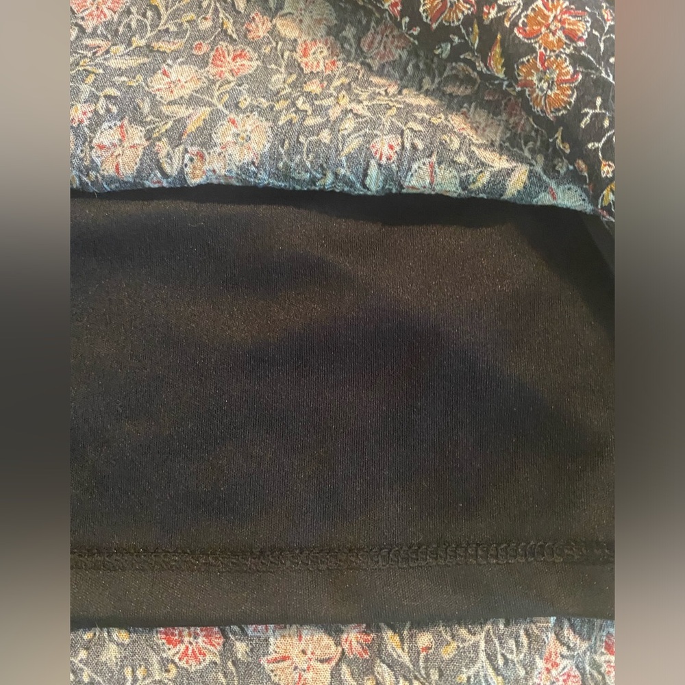 Old Navy Dress Womens Large Black Floral Stretch Waist Bell Sleeve cottagecore - Picture 9 of 10